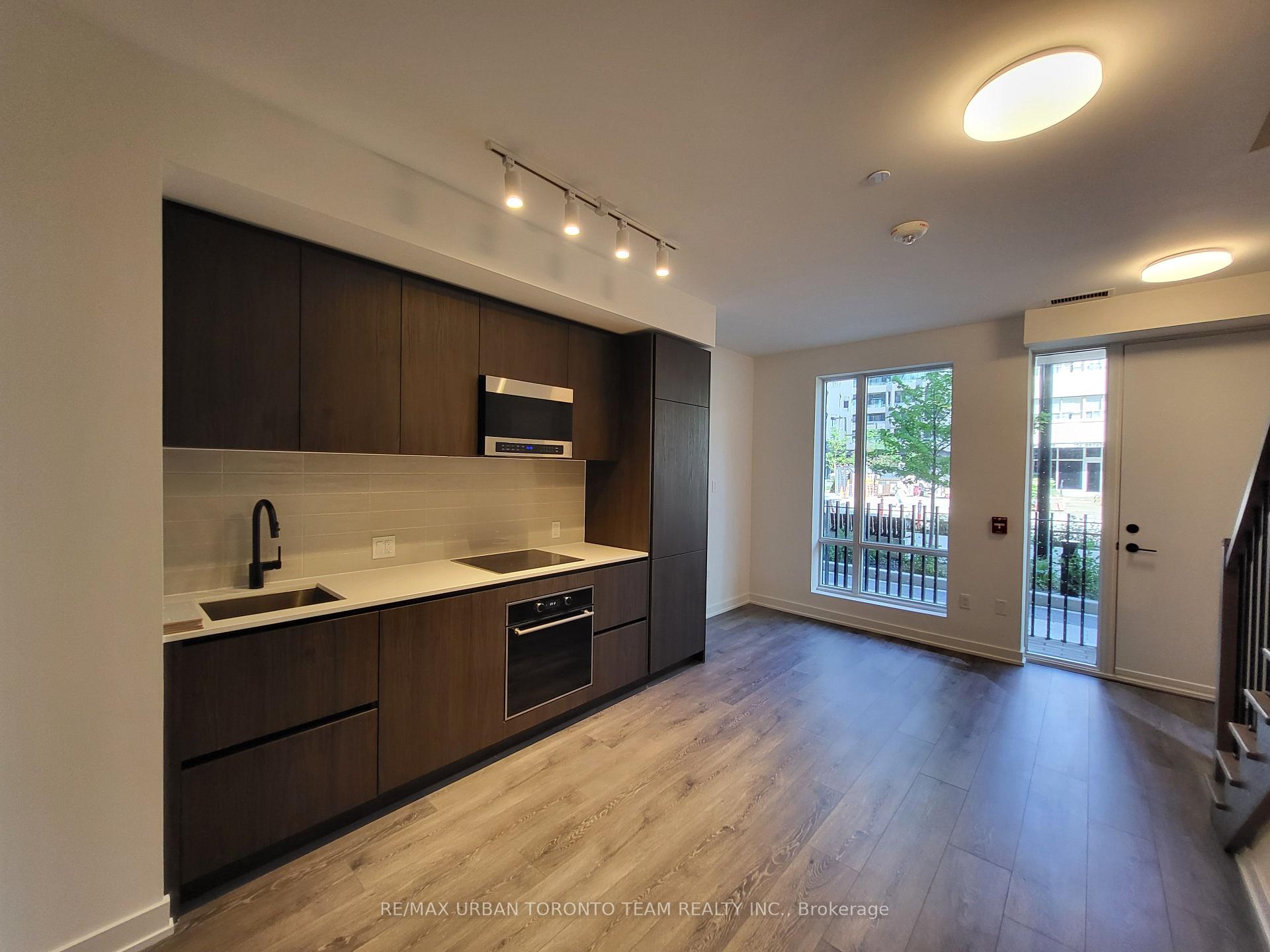 Photo 6 of Unit Th123, 117 broadway Avenue, Toronto, Mount Pleasant West — HOMEH