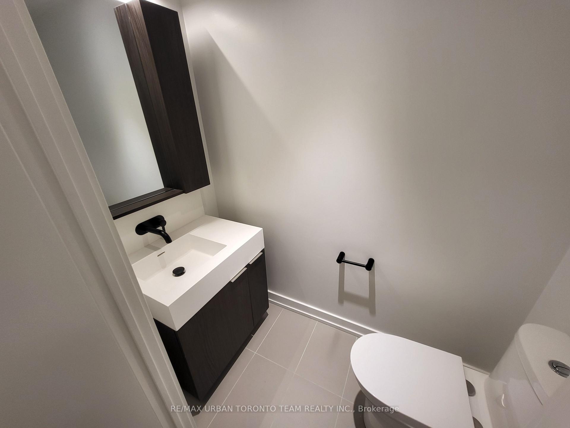 Photo 9 of Unit Th123, 117 broadway Avenue, Toronto, Mount Pleasant West — HOMEH