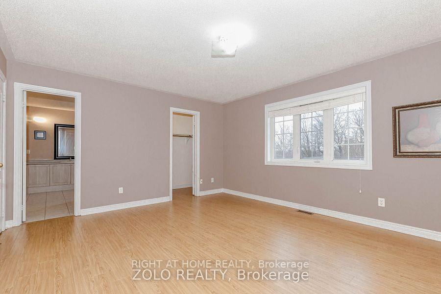 Photo 15 of 30 Tatra Crescent, Brampton, Bram West — HOMEH