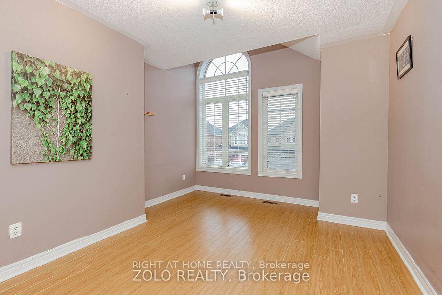 Photo 23 of 30 Tatra Crescent, Brampton, Bram West — HOMEH