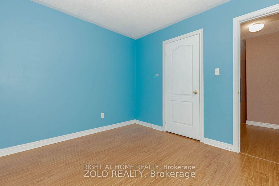 Photo 25 of 30 Tatra Crescent, Brampton, Bram West — HOMEH