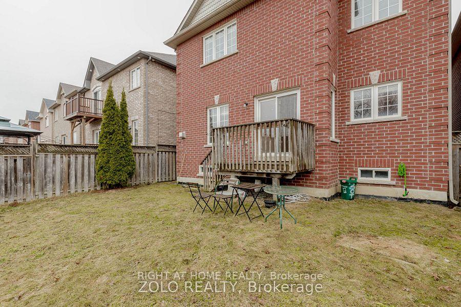 Photo 29 of 30 Tatra Crescent, Brampton, Bram West — HOMEH