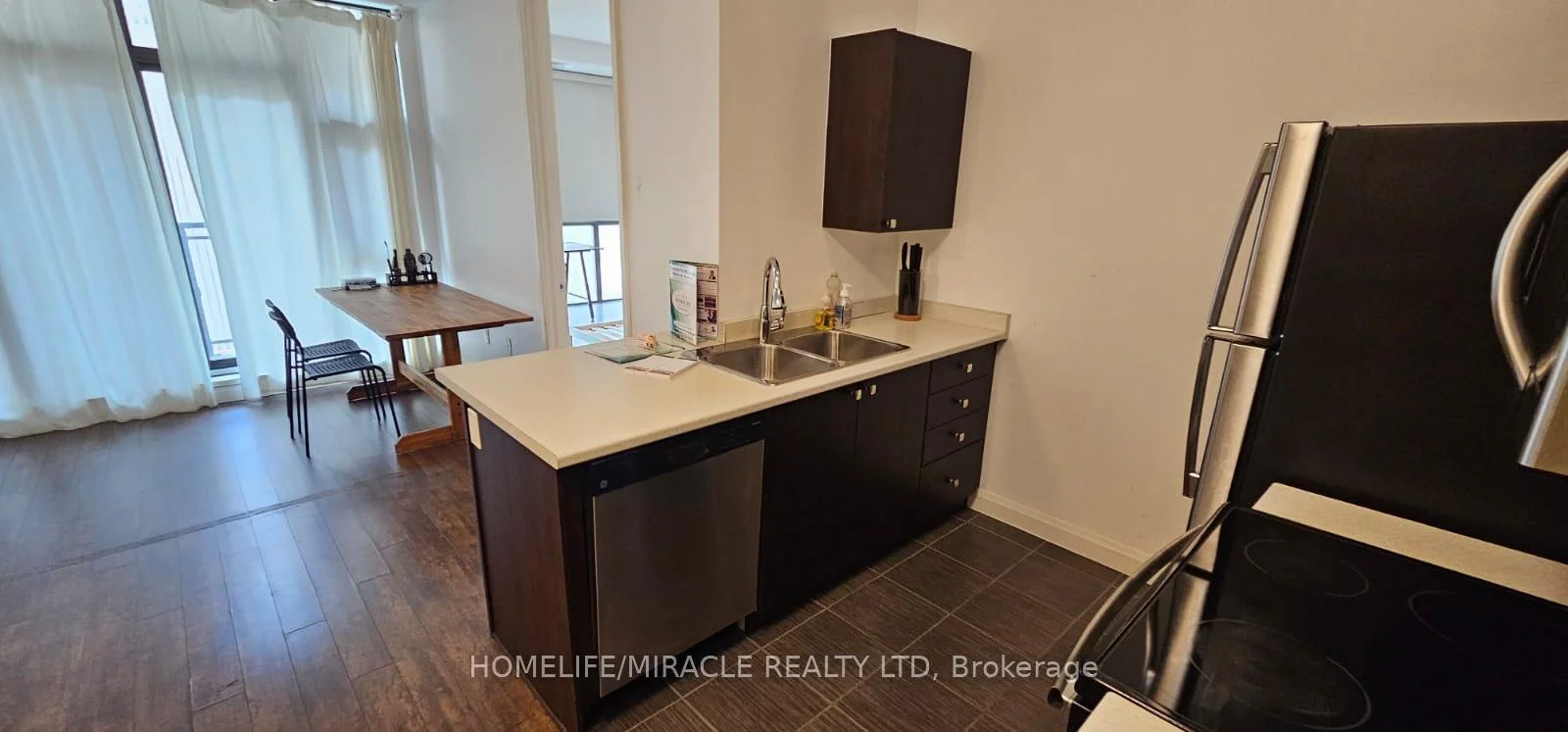 Photo 10 of Unit 707, 112 King Street, Hamilton, Beasley — HOMEH