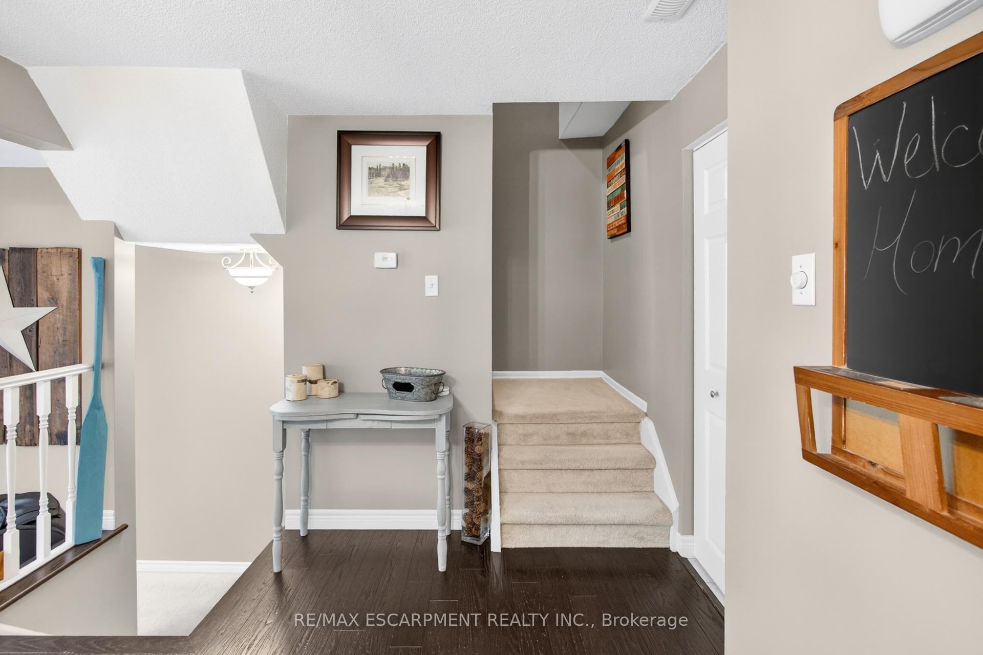 Photo 17 of Unit 31, 23 Watsons Lane, Hamilton, Dundas — HOMEH