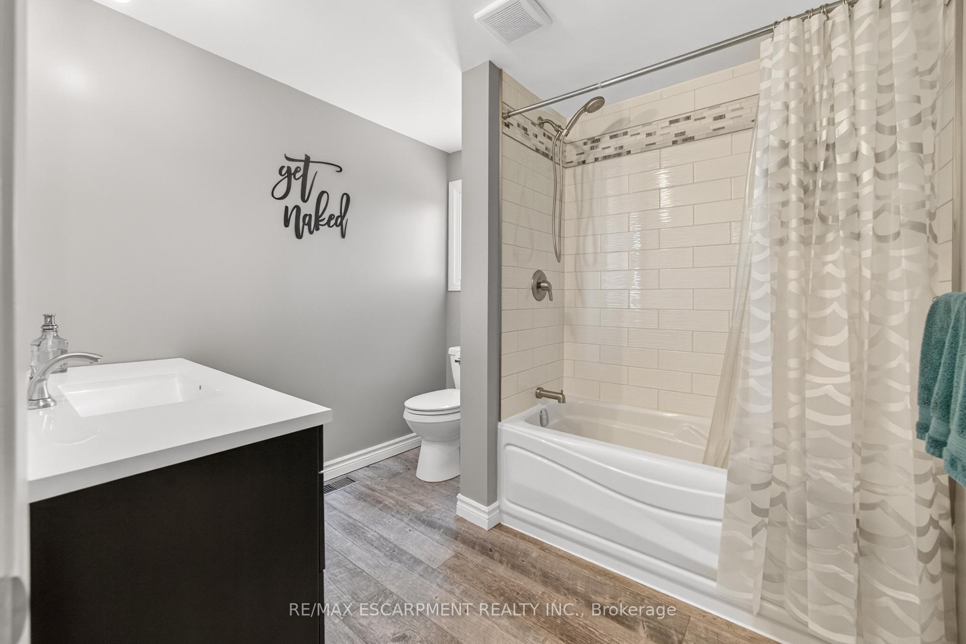 Photo 27 of Unit 31, 23 Watsons Lane, Hamilton, Dundas — HOMEH