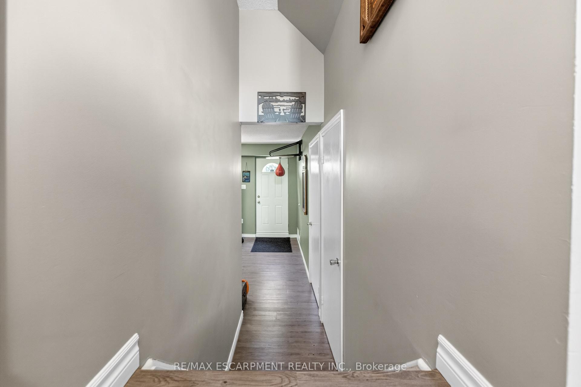 Photo 29 of Unit 31, 23 Watsons Lane, Hamilton, Dundas — HOMEH