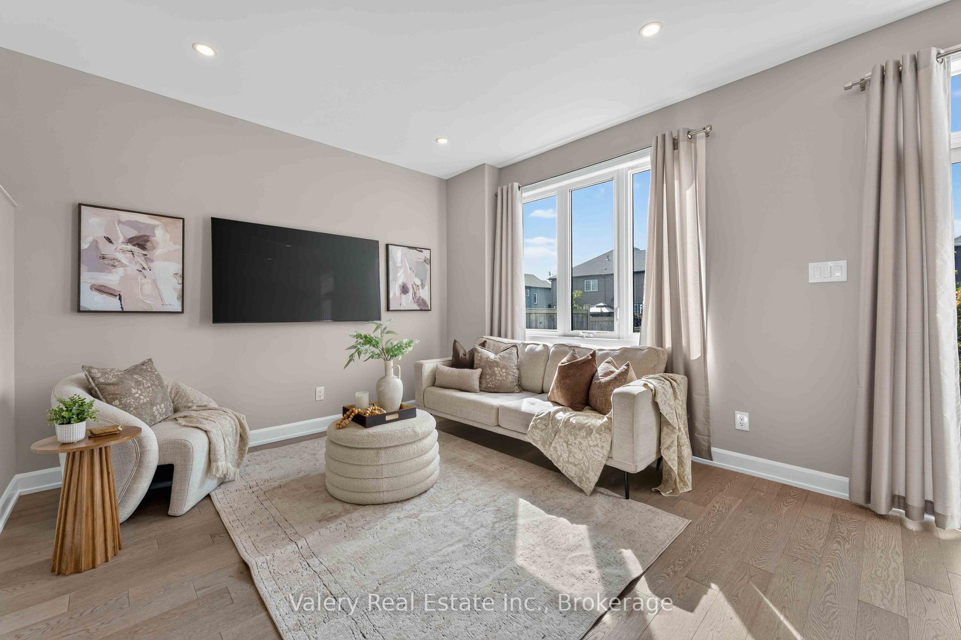 Photo 8 of 46 Gardenpost Terrace, Ottawa, Avalon West — HOMEH