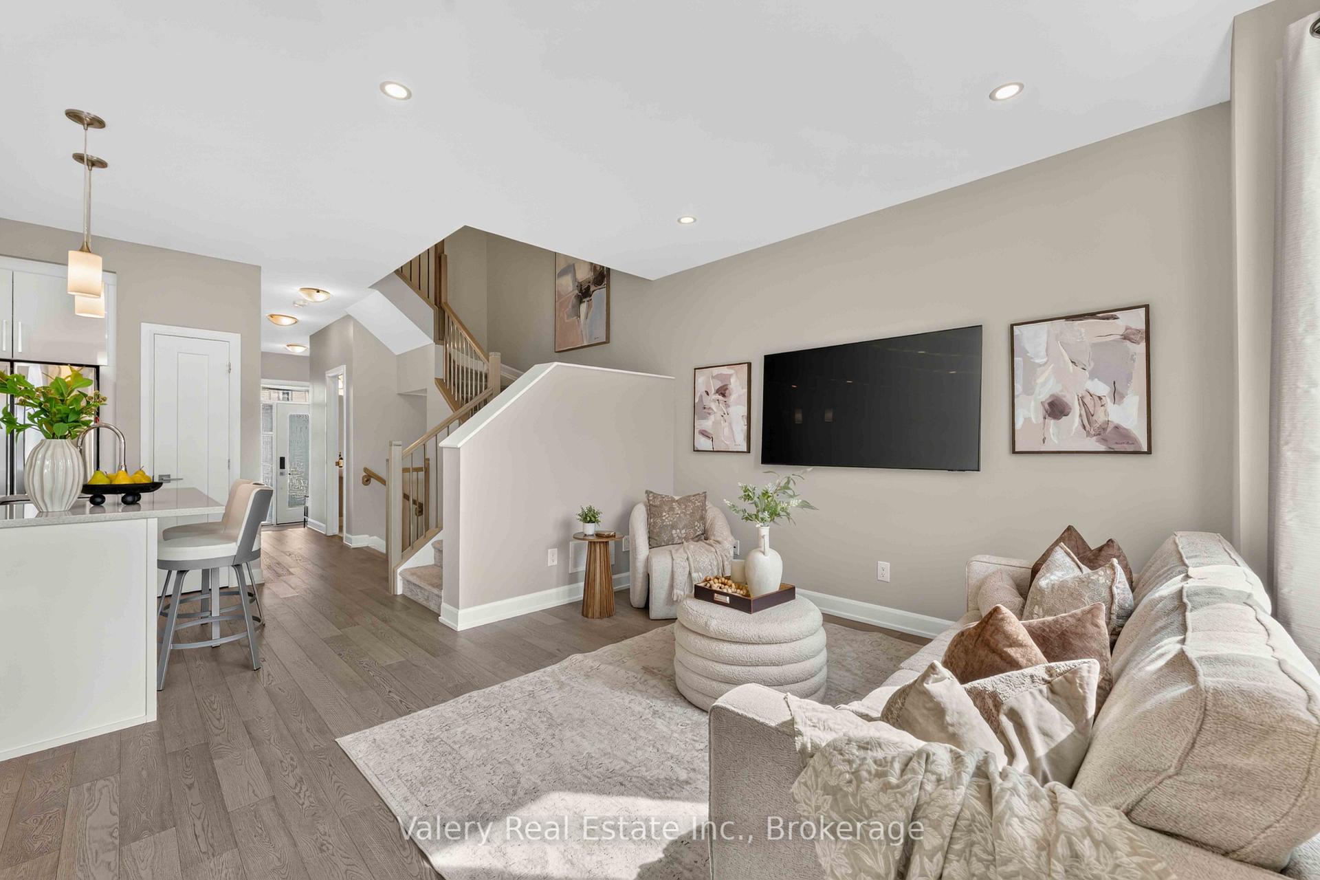 Photo 10 of 46 Gardenpost Terrace, Ottawa, Avalon West — HOMEH