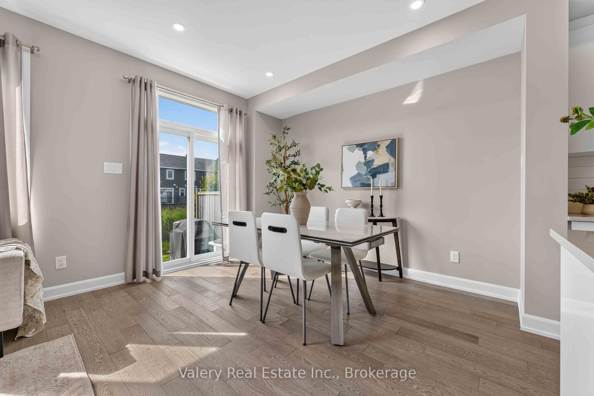Photo 12 of 46 Gardenpost Terrace, Ottawa, Avalon West — HOMEH