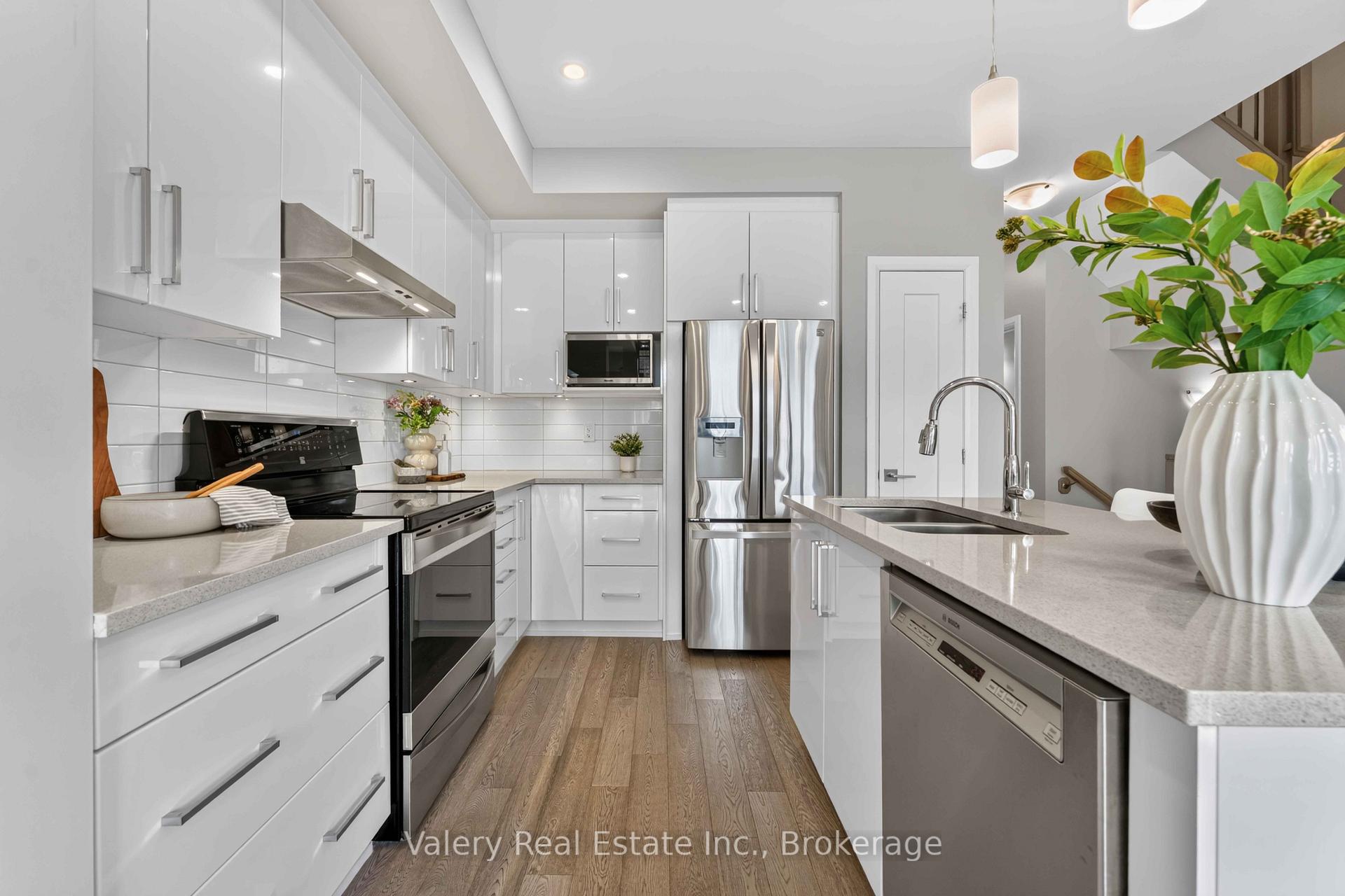 Photo 19 of 46 Gardenpost Terrace, Ottawa, Avalon West — HOMEH
