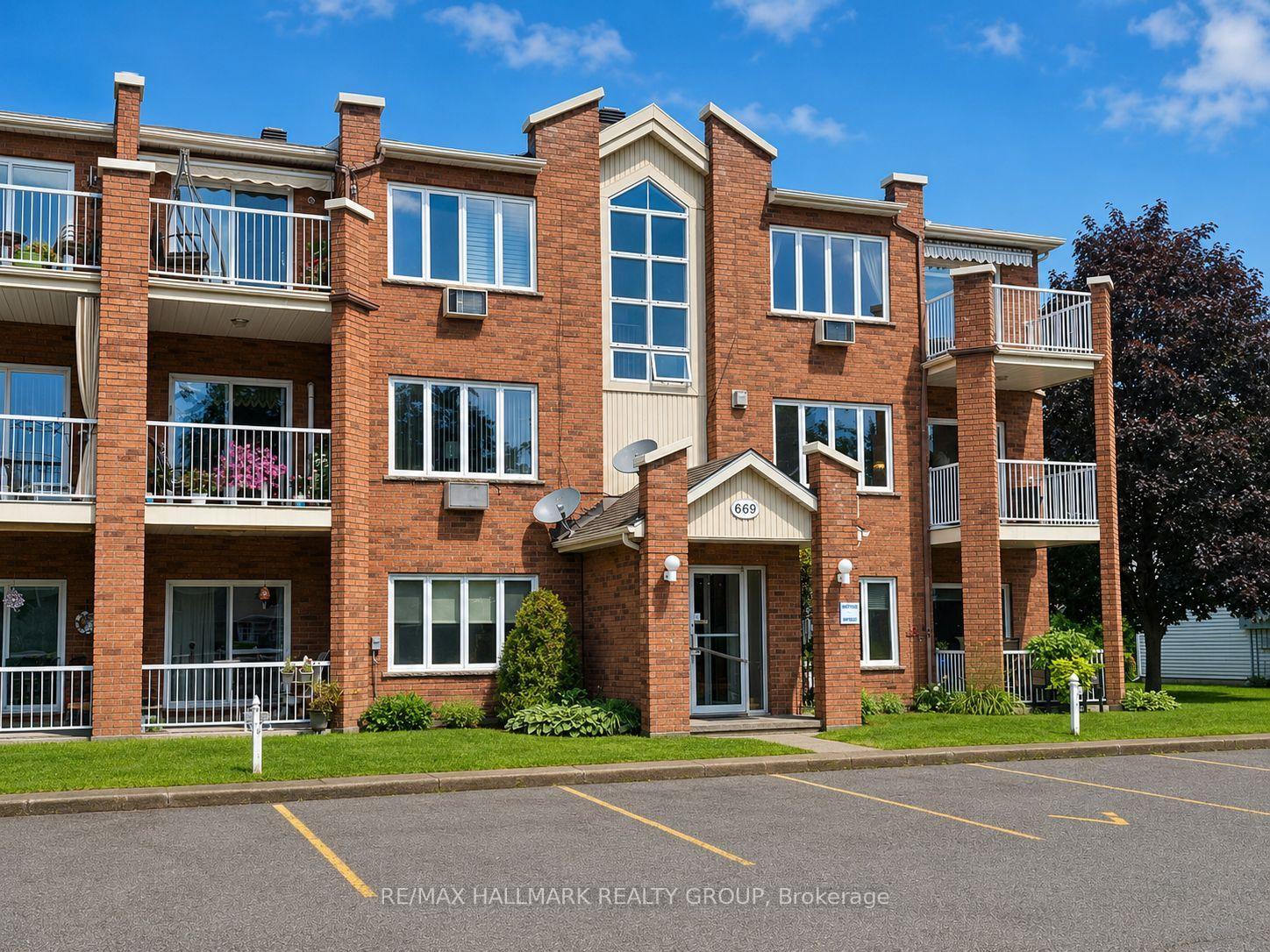 Photo of Unit 6, 669 Spence Avenue