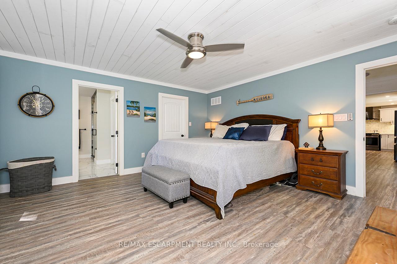 Photo 20 of 1068 Xavier Street, Gravenhurst, Morrison — HOMEH