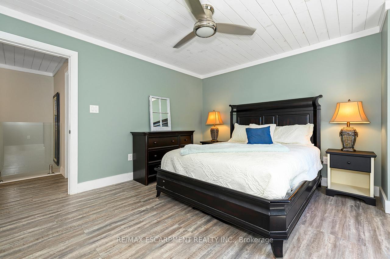 Photo 24 of 1068 Xavier Street, Gravenhurst, Morrison — HOMEH