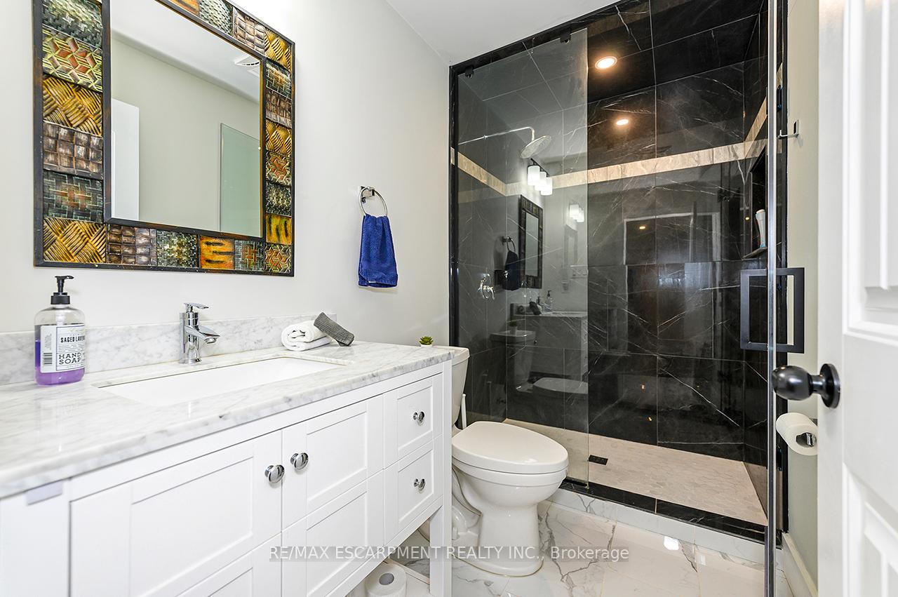 Photo 25 of 1068 Xavier Street, Gravenhurst, Morrison — HOMEH