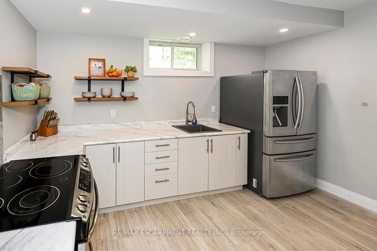 Photo 29 of 1068 Xavier Street, Gravenhurst, Morrison — HOMEH