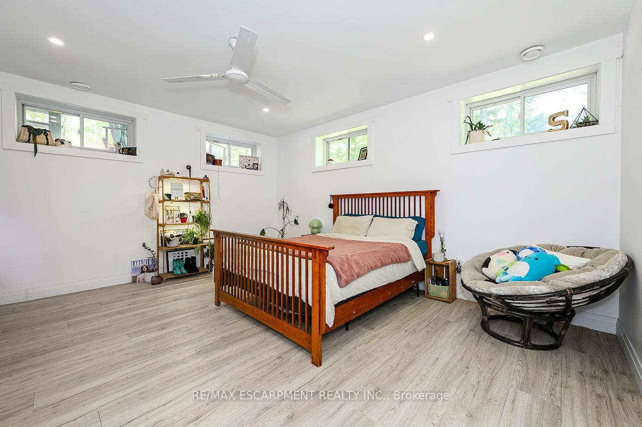 Photo 33 of 1068 Xavier Street, Gravenhurst, Morrison — HOMEH