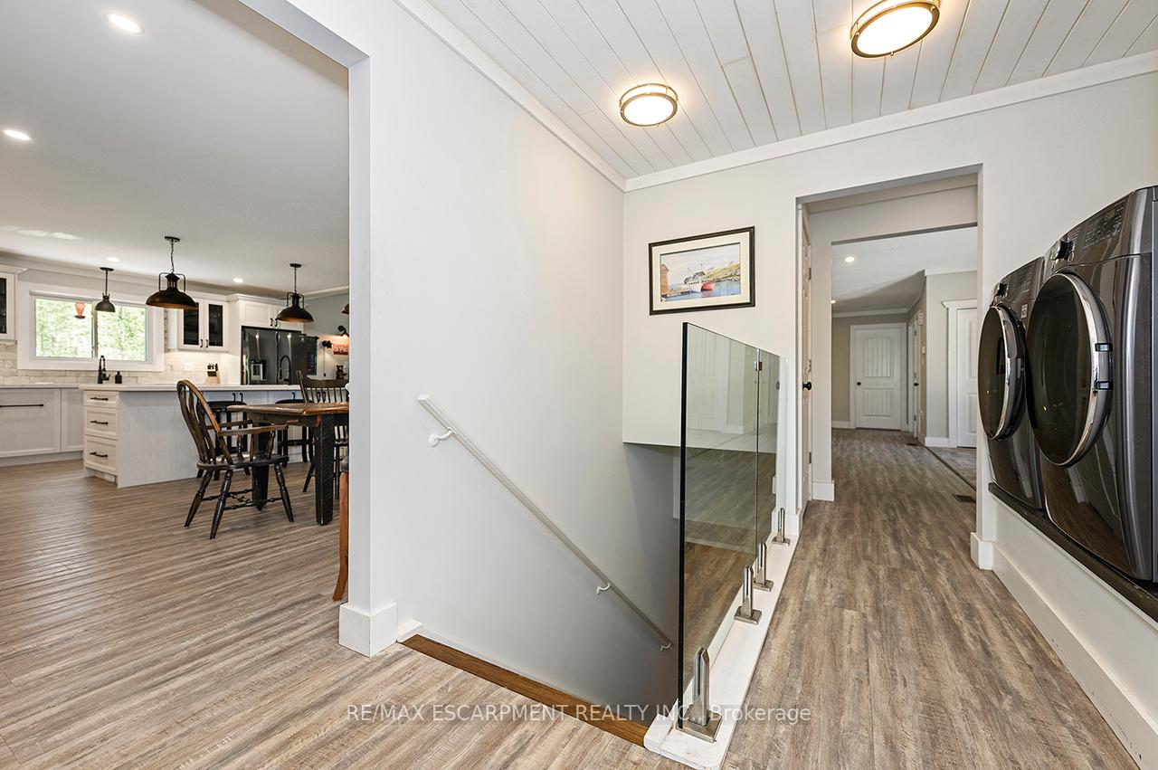Photo 37 of 1068 Xavier Street, Gravenhurst, Morrison — HOMEH