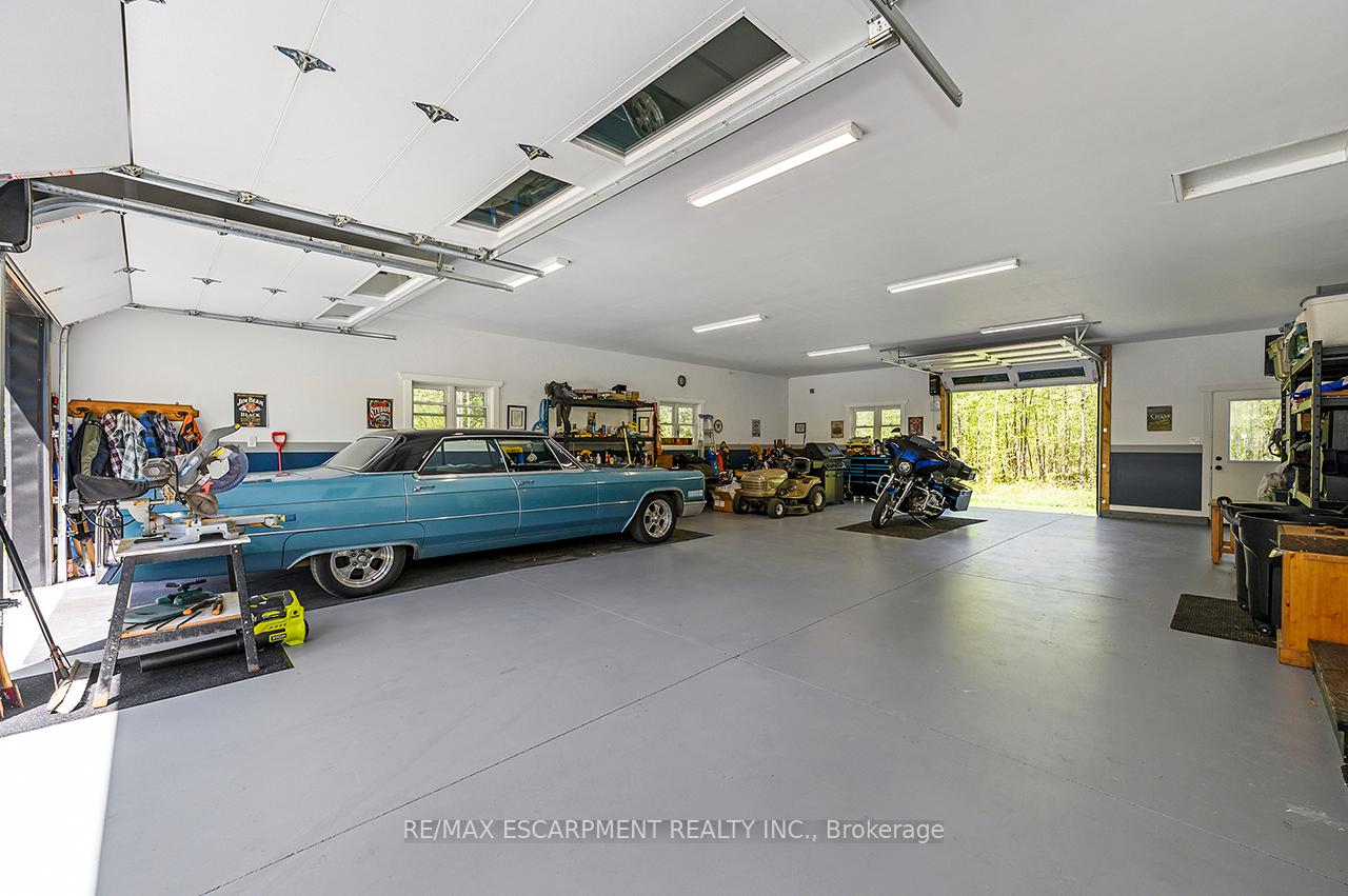 Photo 39 of 1068 Xavier Street, Gravenhurst, Morrison — HOMEH