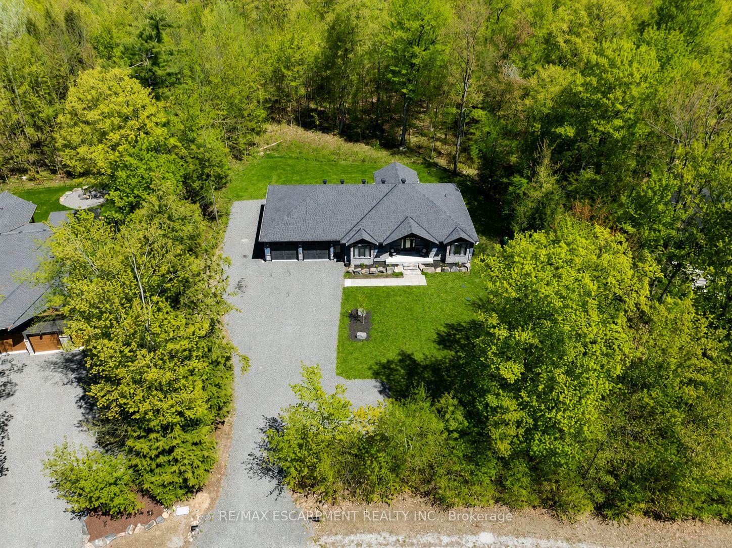 Photo 49 of 1068 Xavier Street, Gravenhurst, Morrison — HOMEH