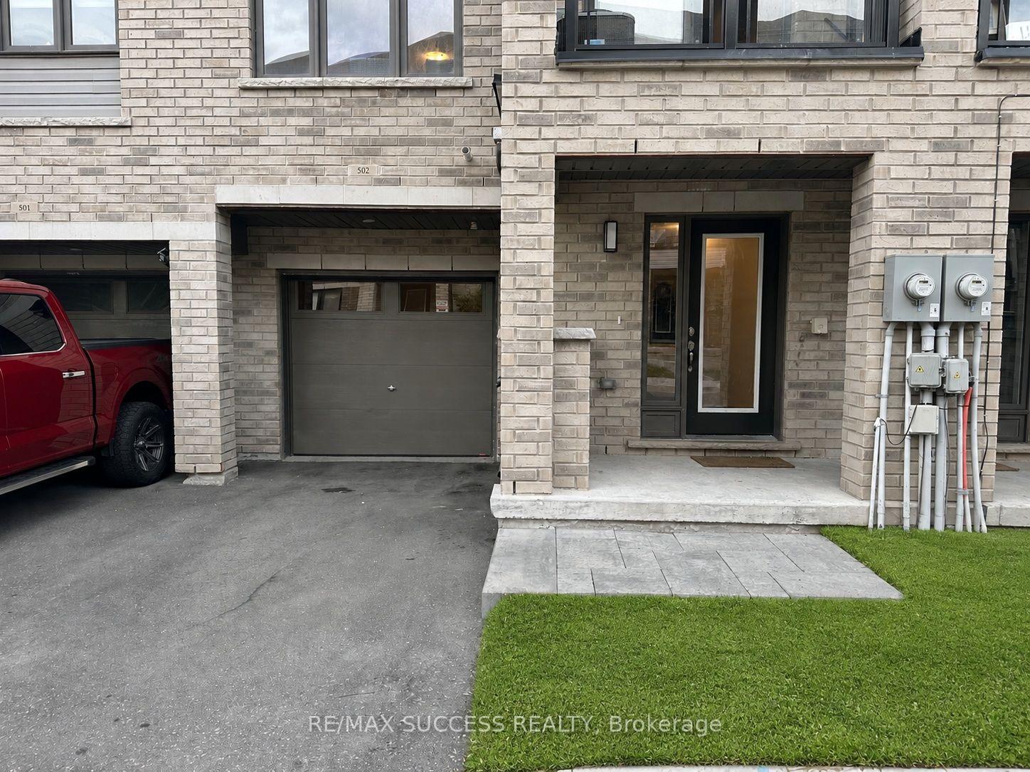 Photo 3 of Unit 502, 585 Colborne Street E, Brantford, East Ward — HOMEH