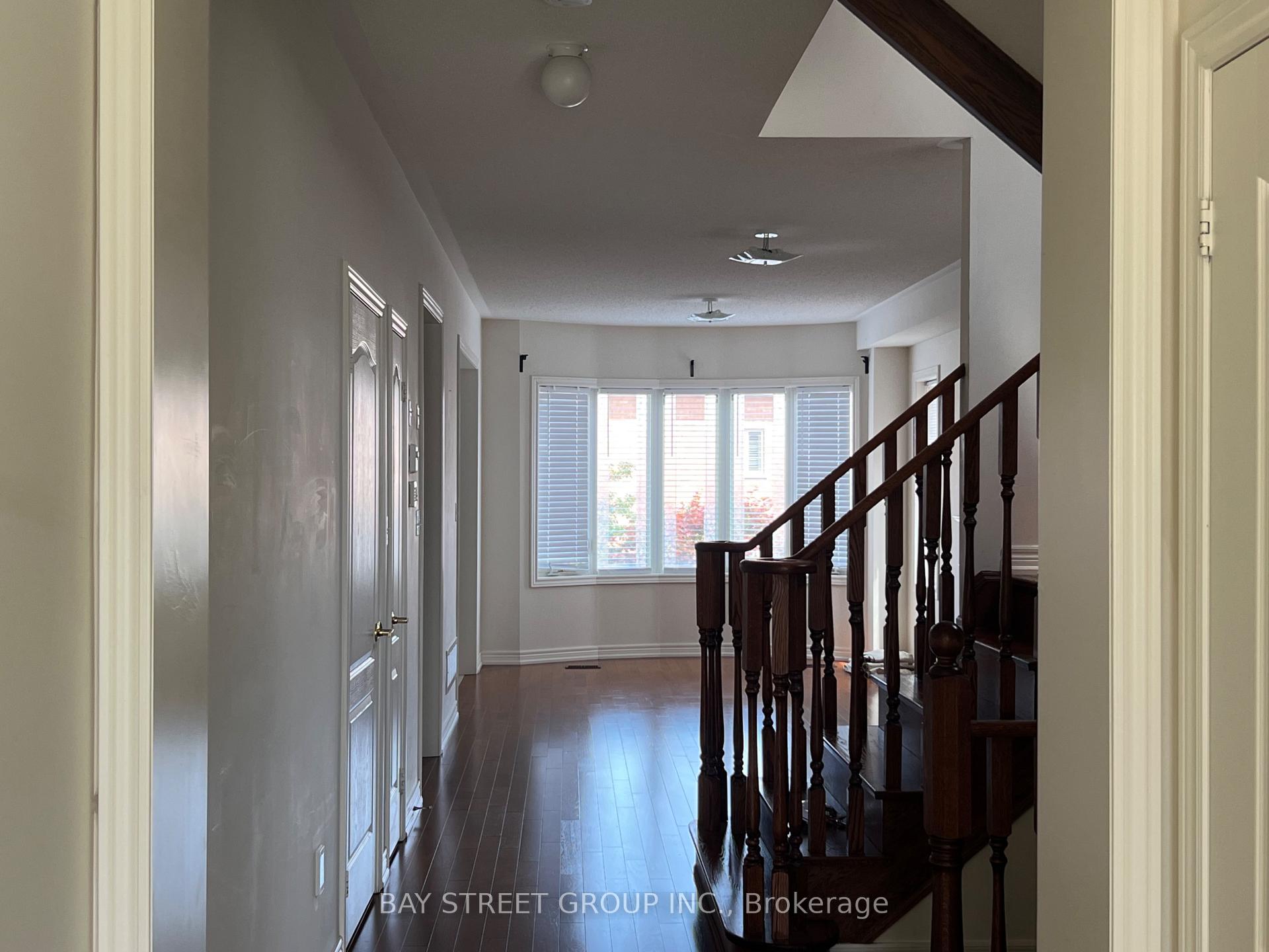 Photo 2 of 5 Charles Vogel Drive, Markham, Berczy — HOMEH