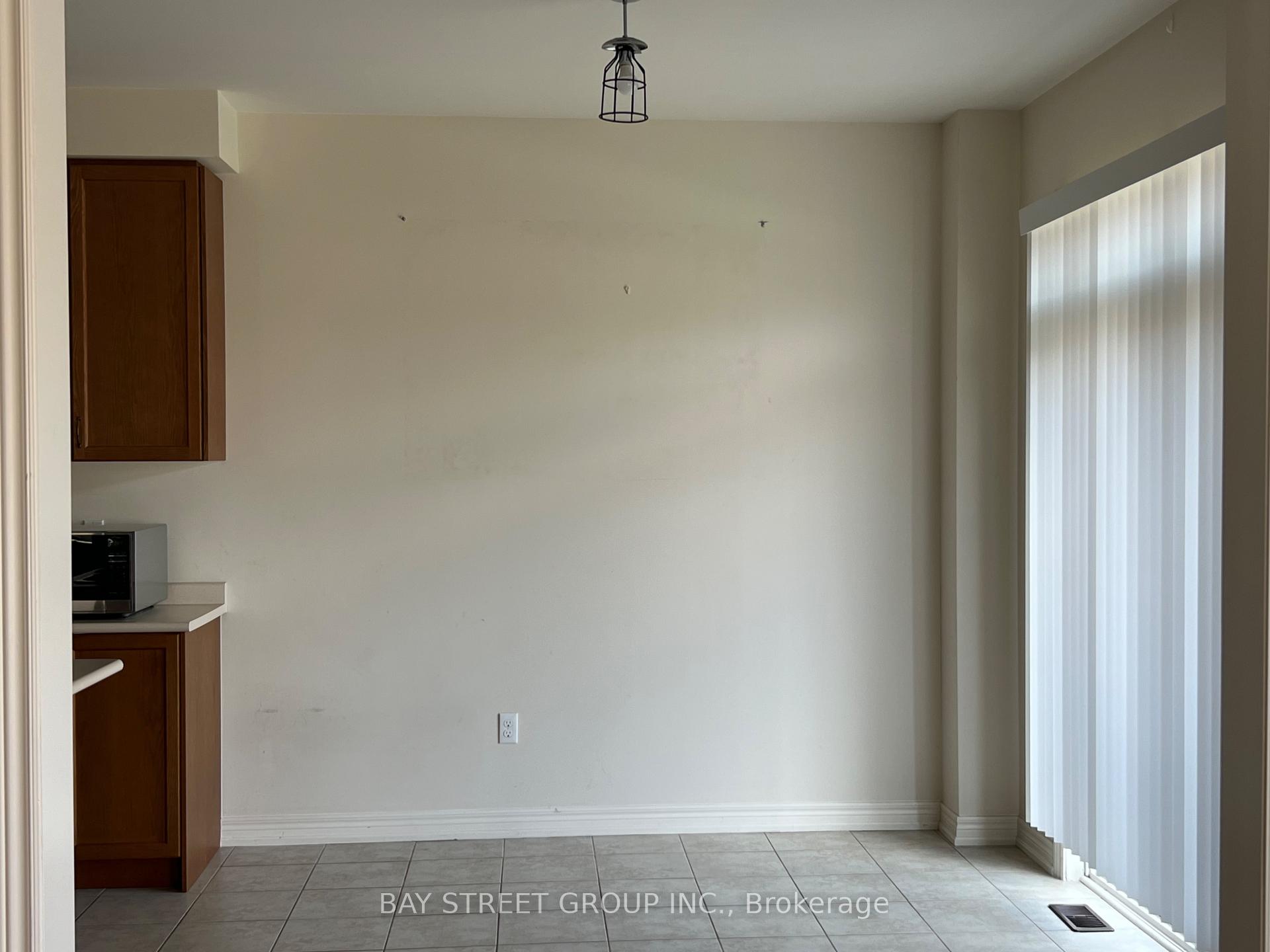 Photo 3 of 5 Charles Vogel Drive, Markham, Berczy — HOMEH