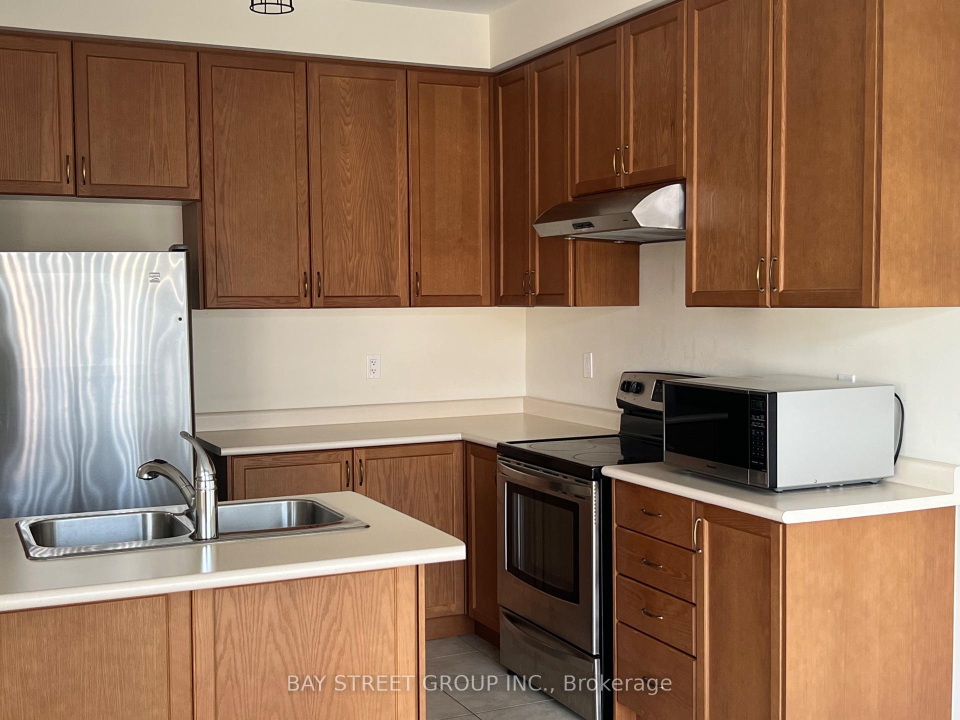 Photo 5 of 5 Charles Vogel Drive, Markham, Berczy — HOMEH