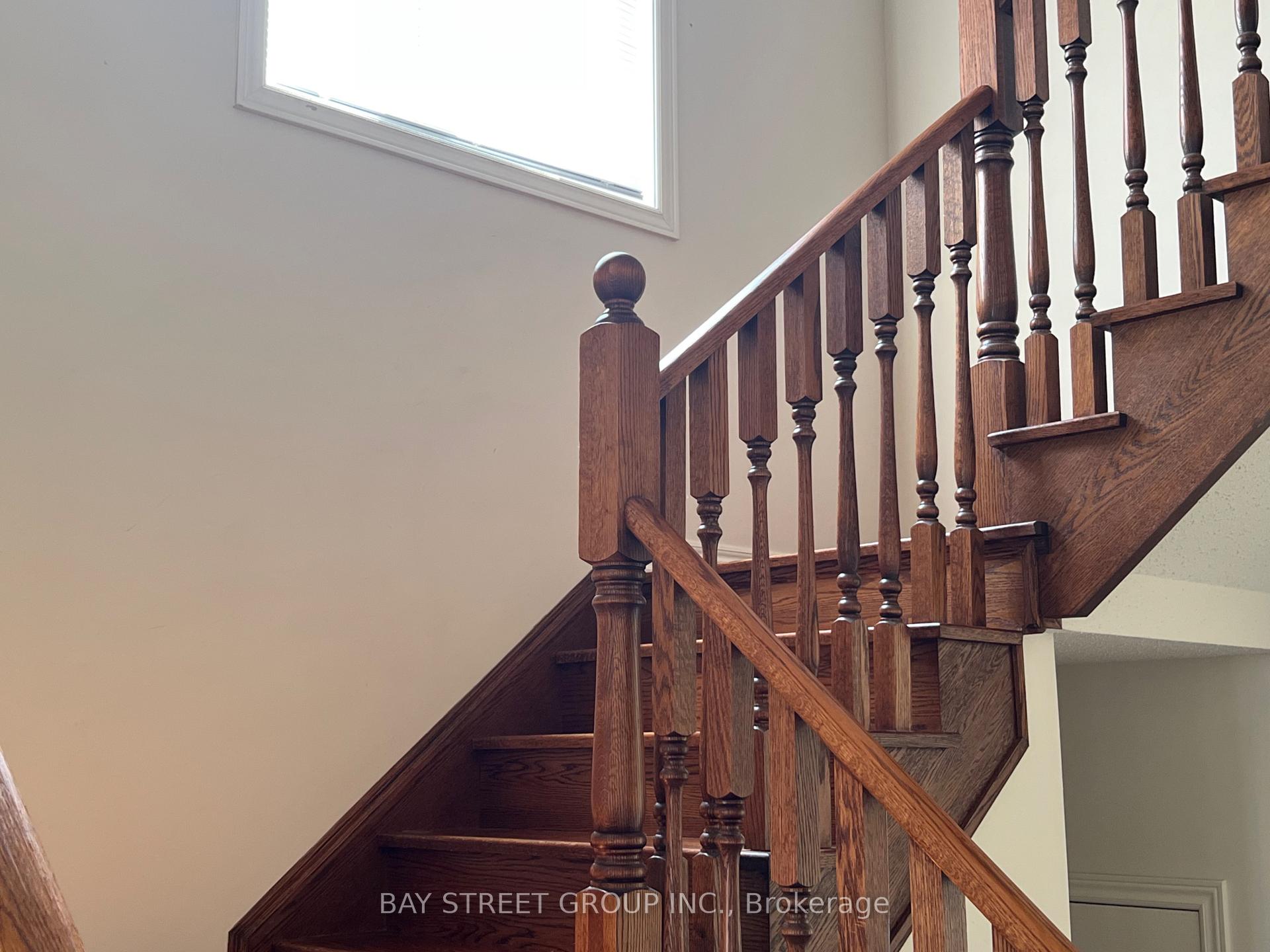 Photo 6 of 5 Charles Vogel Drive, Markham, Berczy — HOMEH