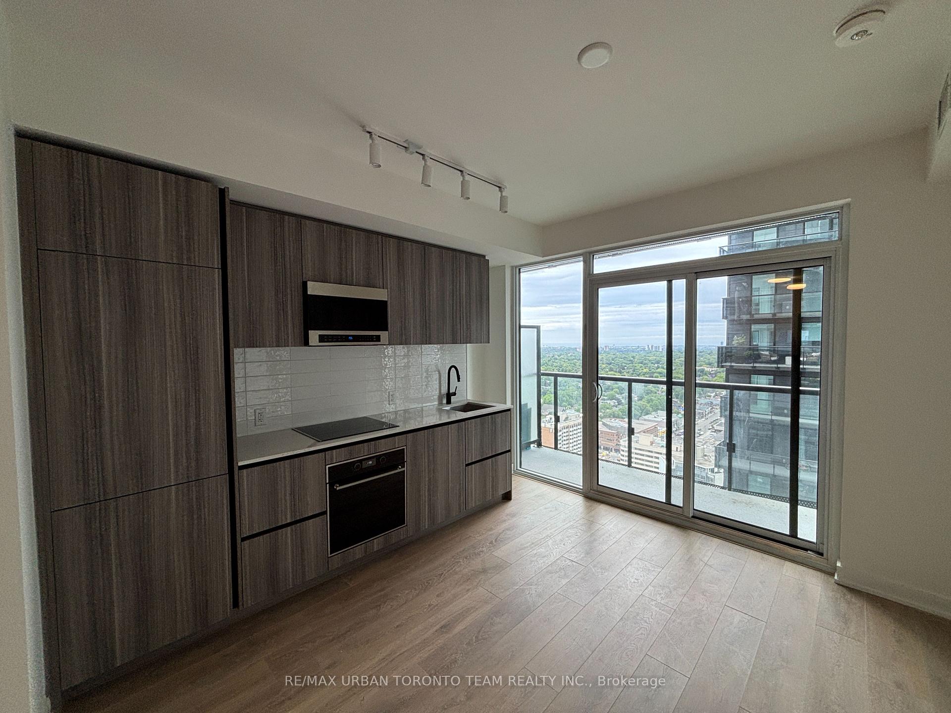 Photo 5 of Unit 3012, 117 Broadway Avenue, Toronto, Mount Pleasant West — HOMEH