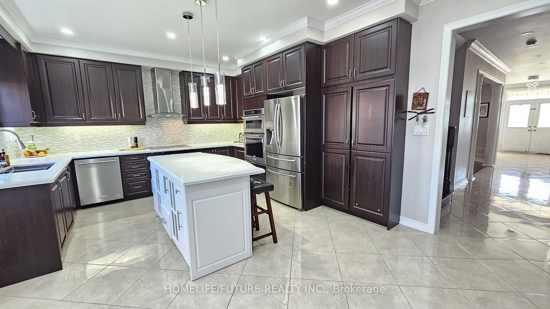 Photo 2 of Unit Main & 2nd, 77 Martin Byrne Drive, Brampton, Toronto Gore Rural Estate — HOMEH