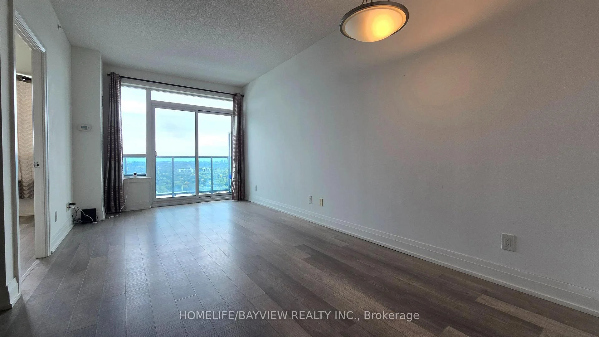 Photo 18 of Unit 2403, 7165 Yonge Street, Markham, Grandview — HOMEH
