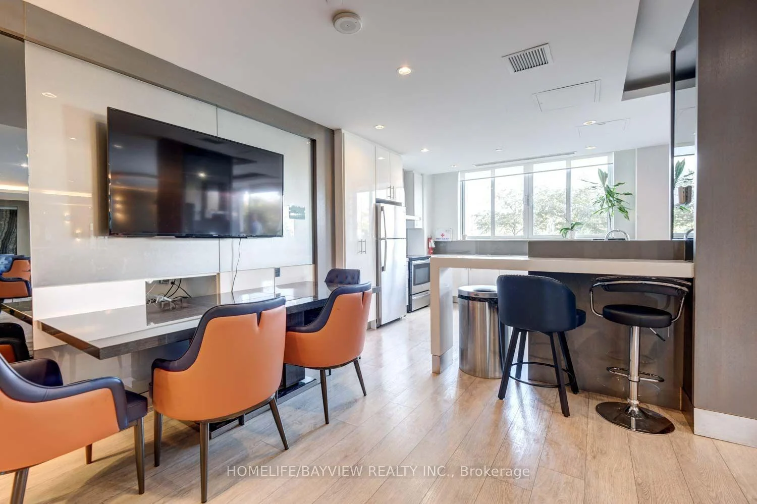 Photo 23 of Unit 2403, 7165 Yonge Street, Markham, Grandview — HOMEH