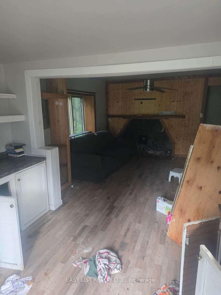 Photo 11 of 19 Queen Street, Rideau Lakes, Rideau Lakes (South Crosby) Twp — HOMEH