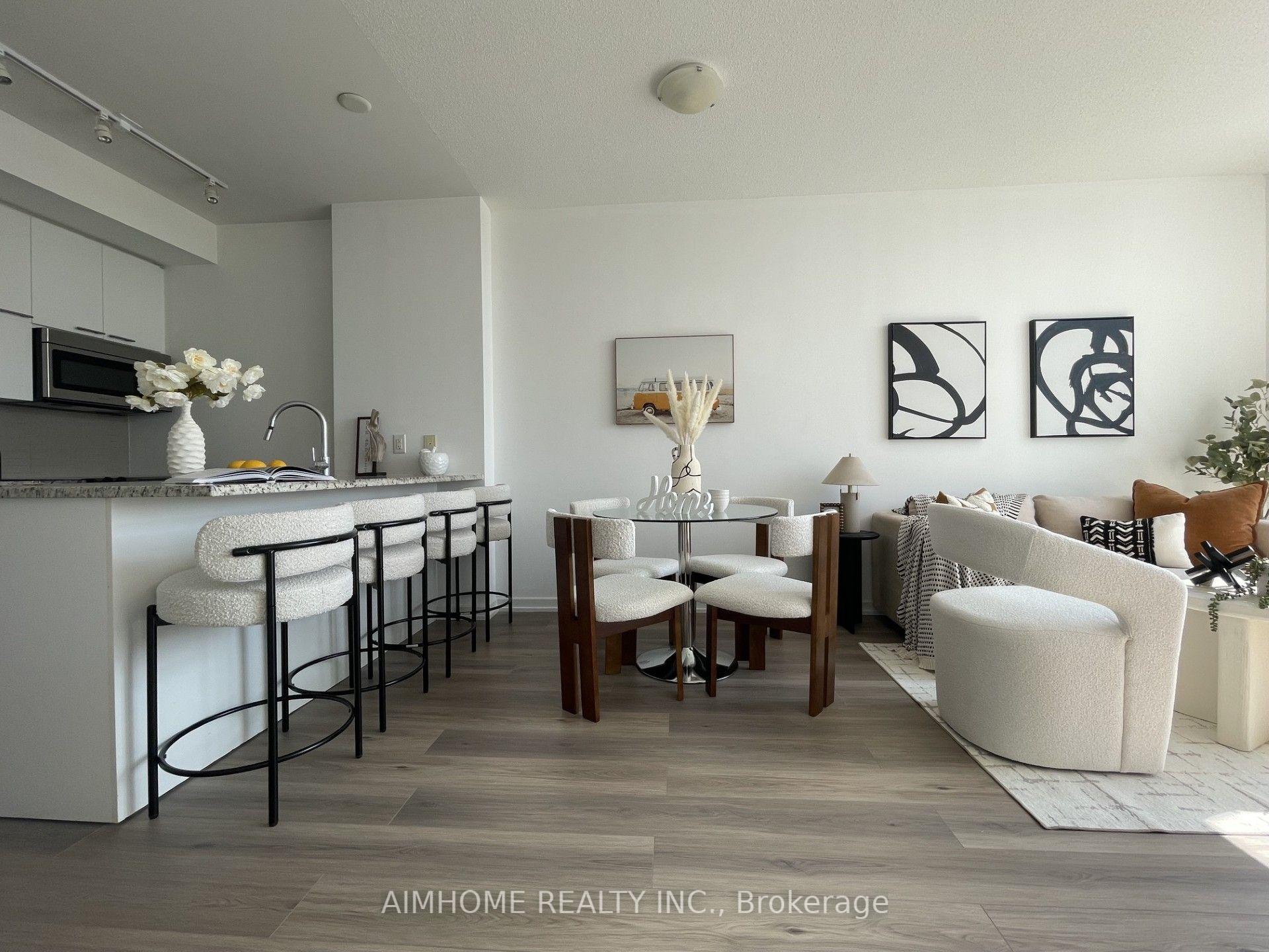 Photo 4 of 66 Forest Manor Road, North York, Henry Farm — HOMEH