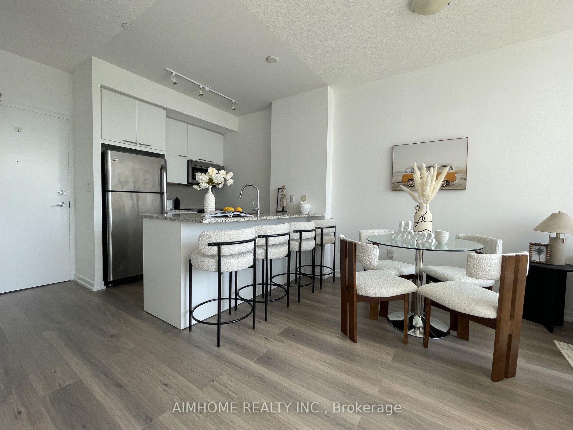 Photo 5 of 66 Forest Manor Road, North York, Henry Farm — HOMEH