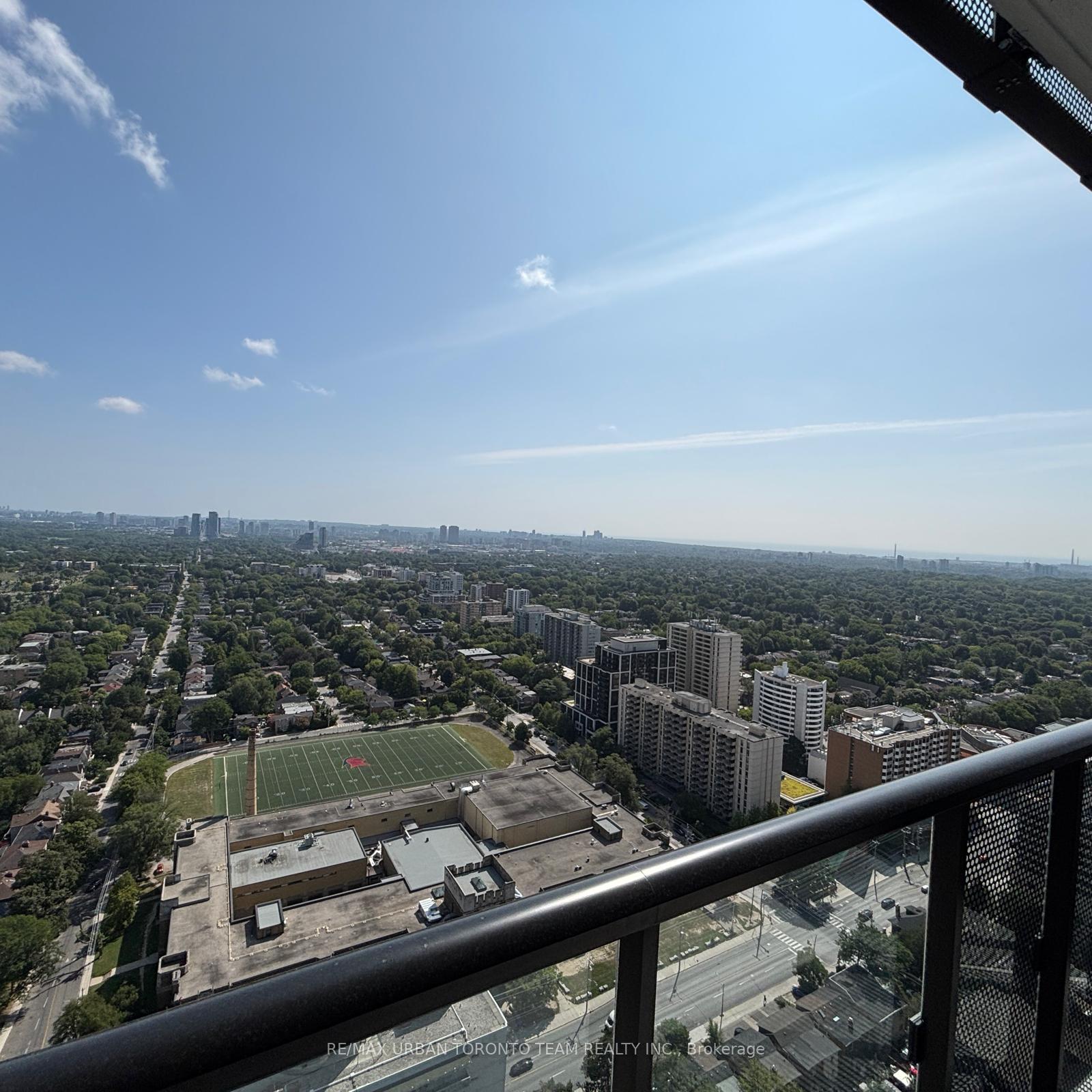 Photo 6 of Unit 3610, 117 Broadway Avenue, Toronto, Mount Pleasant West — HOMEH