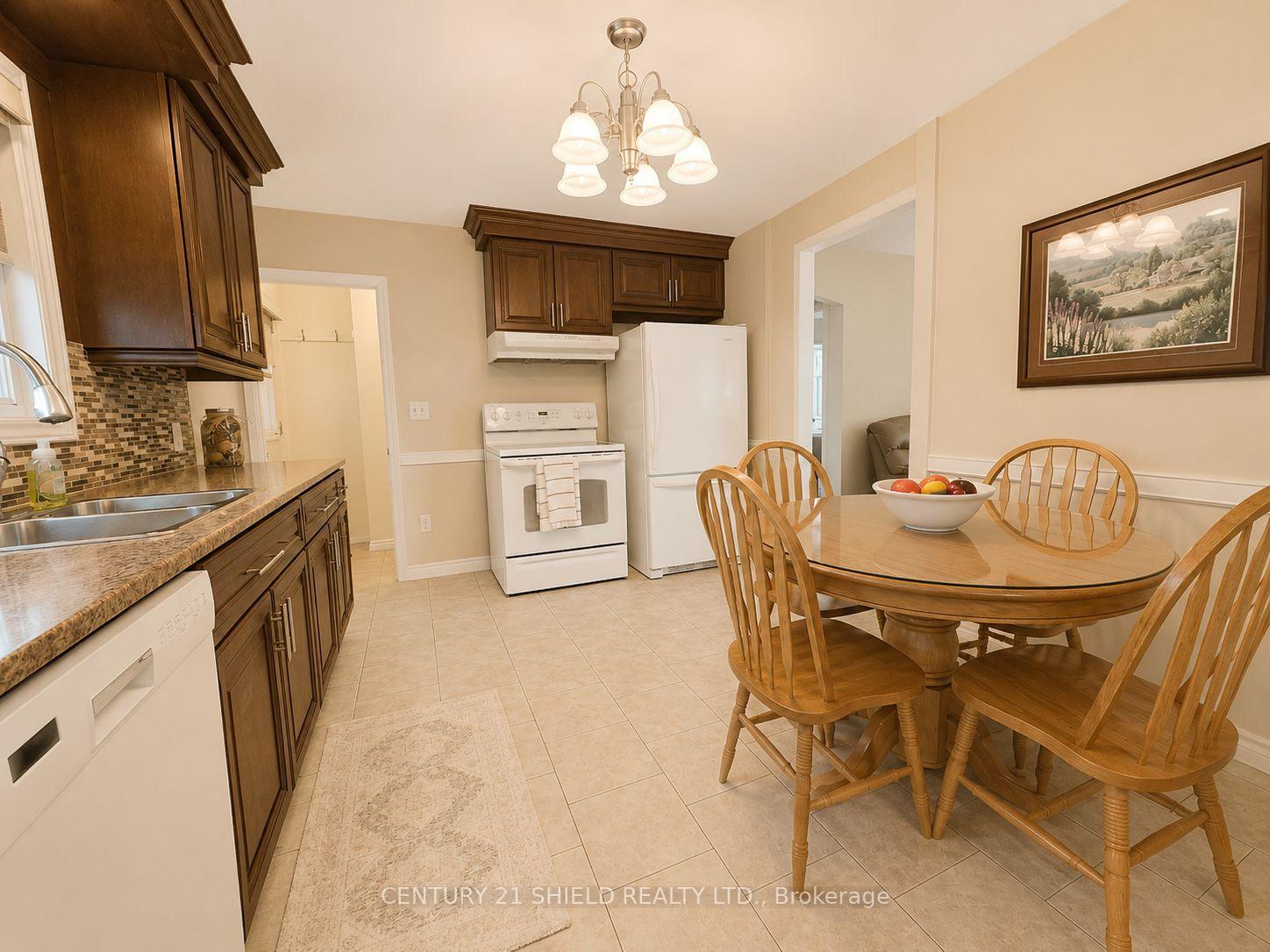 Photo 11 of 117 Ellen Avenue, Cornwall, Cornwall — HOMEH