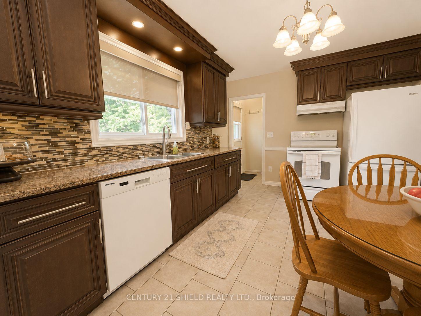 Photo 12 of 117 Ellen Avenue, Cornwall, Cornwall — HOMEH