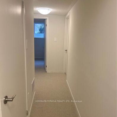 Photo 9 of Unit 81, 39 Honeycrisp Crescent, Vaughan, Vaughan Corporate Centre — HOMEH
