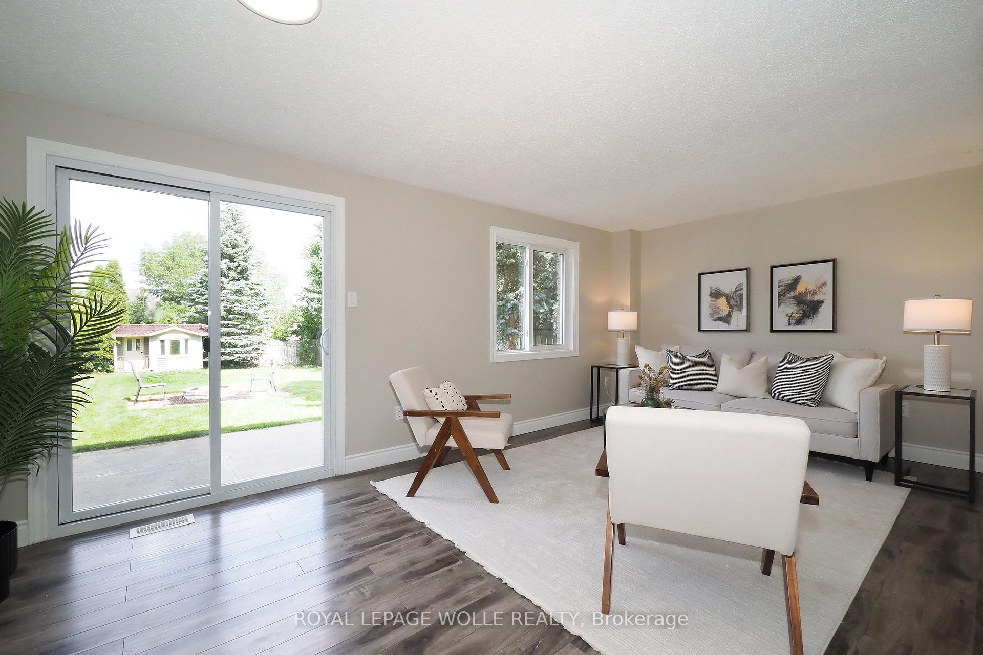 Photo 15 of 495 Misty Crescent, Kitchener, Grand River North — HOMEH