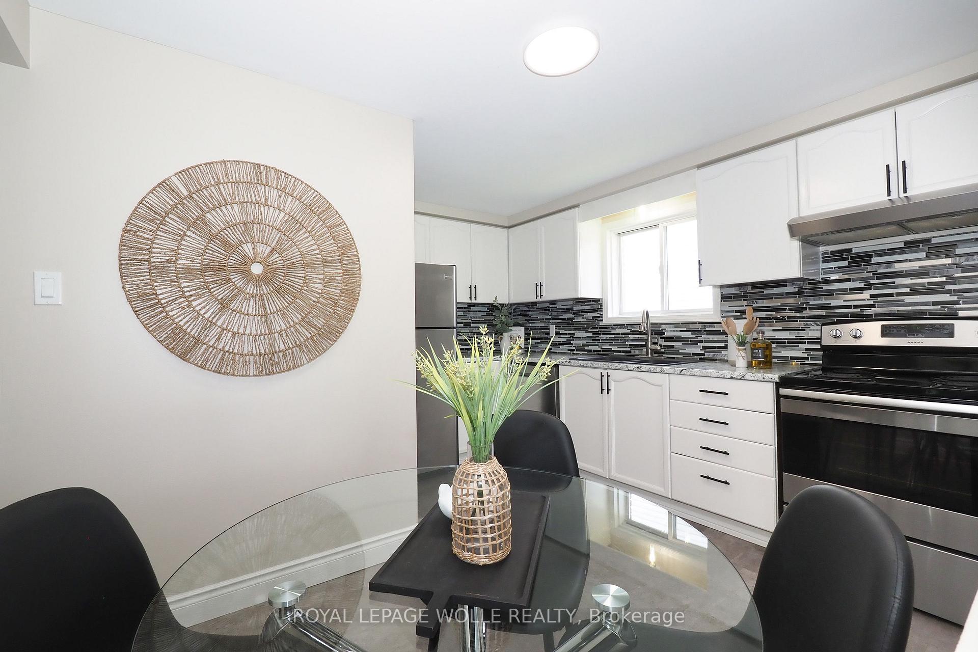 Photo 21 of 495 Misty Crescent, Kitchener, Grand River North — HOMEH