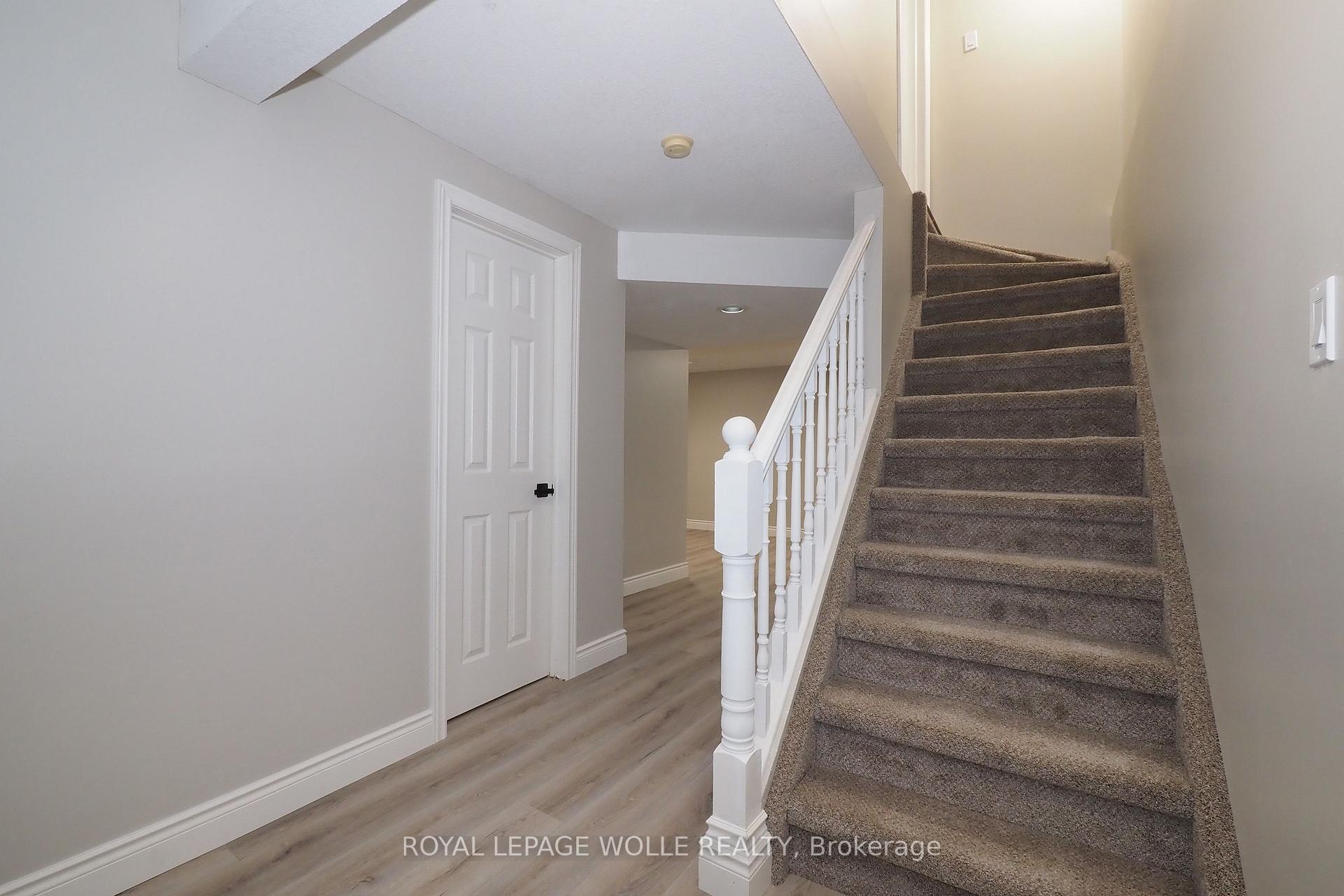 Photo 33 of 495 Misty Crescent, Kitchener, Grand River North — HOMEH