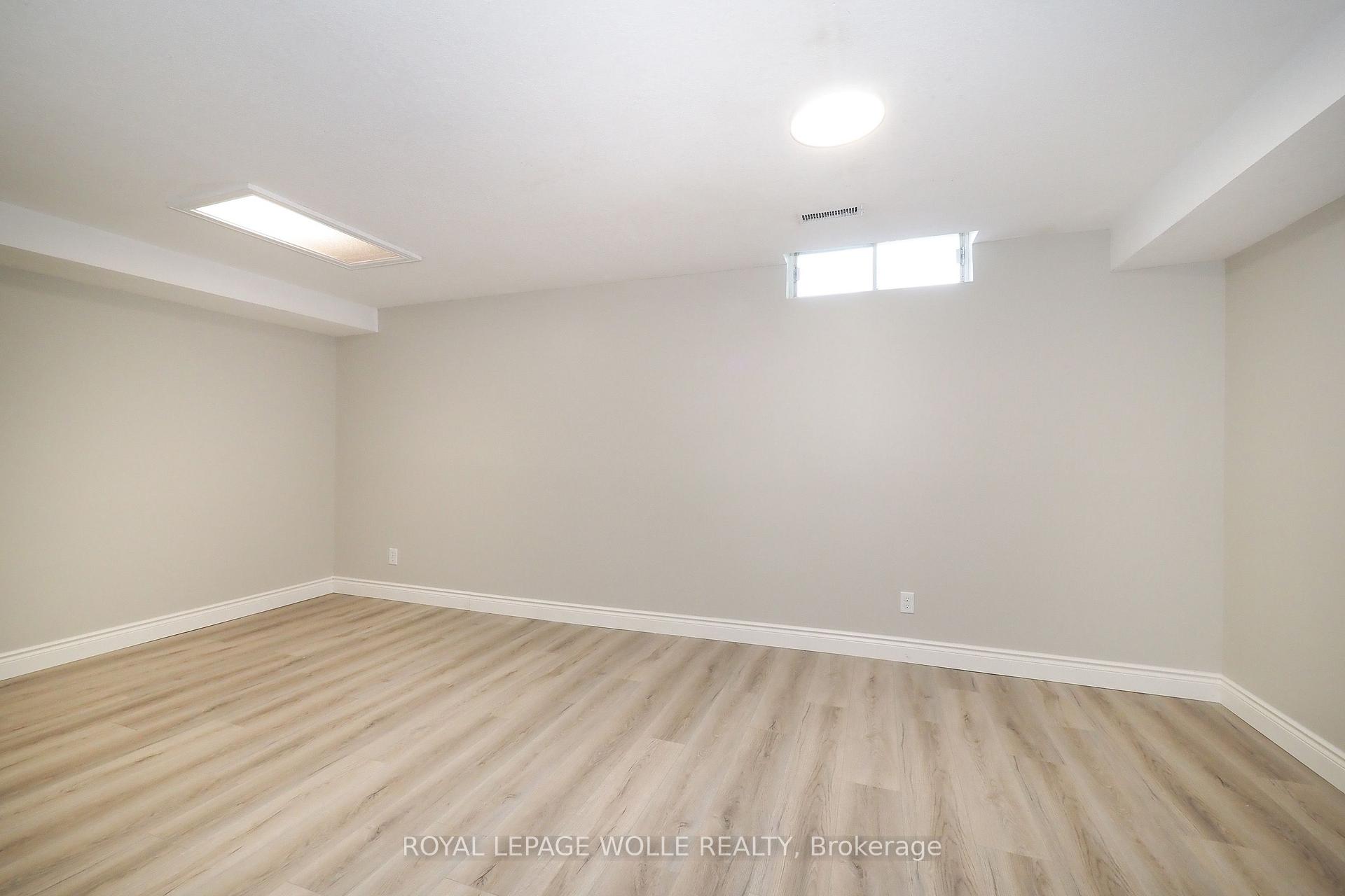 Photo 36 of 495 Misty Crescent, Kitchener, Grand River North — HOMEH