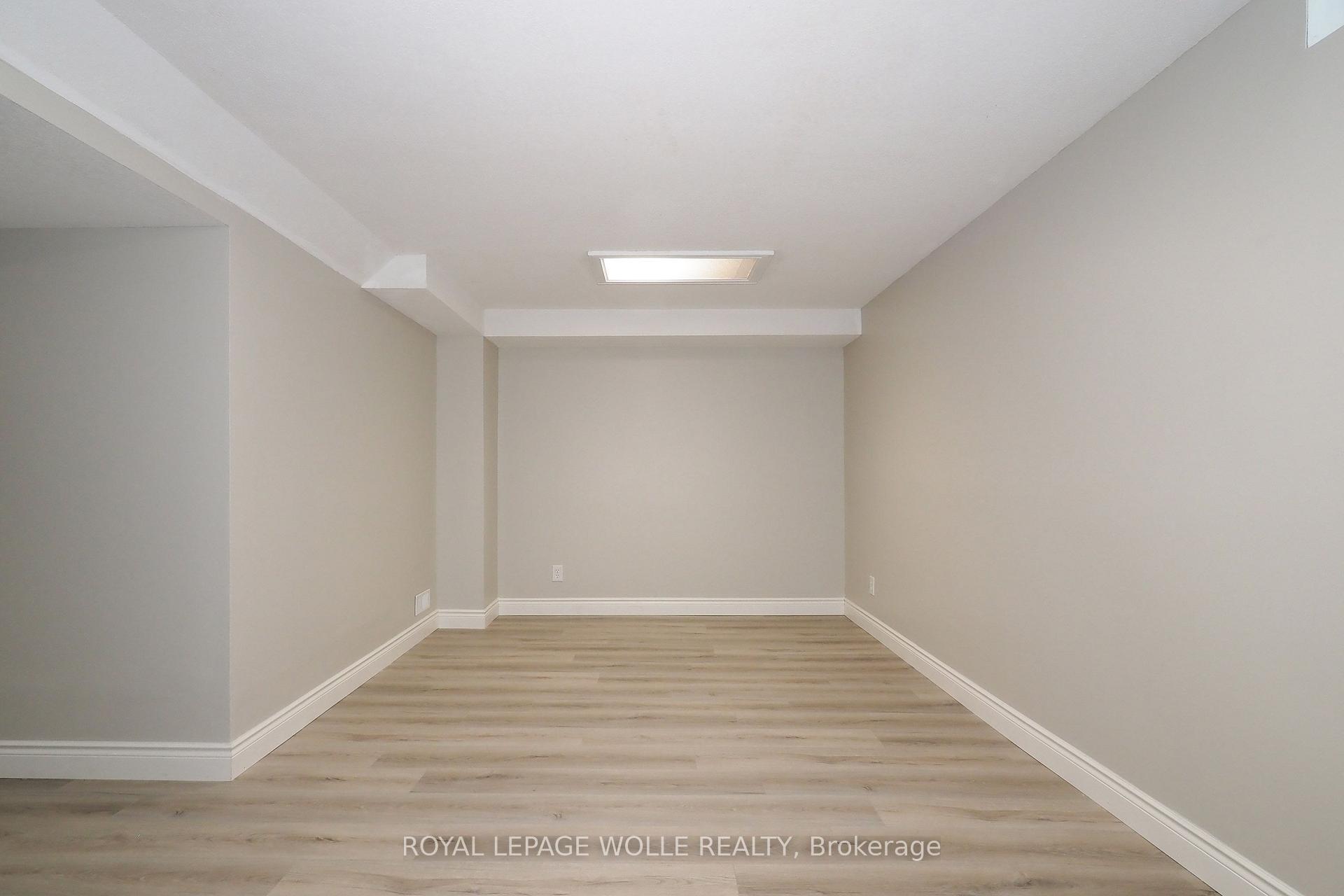 Photo 37 of 495 Misty Crescent, Kitchener, Grand River North — HOMEH