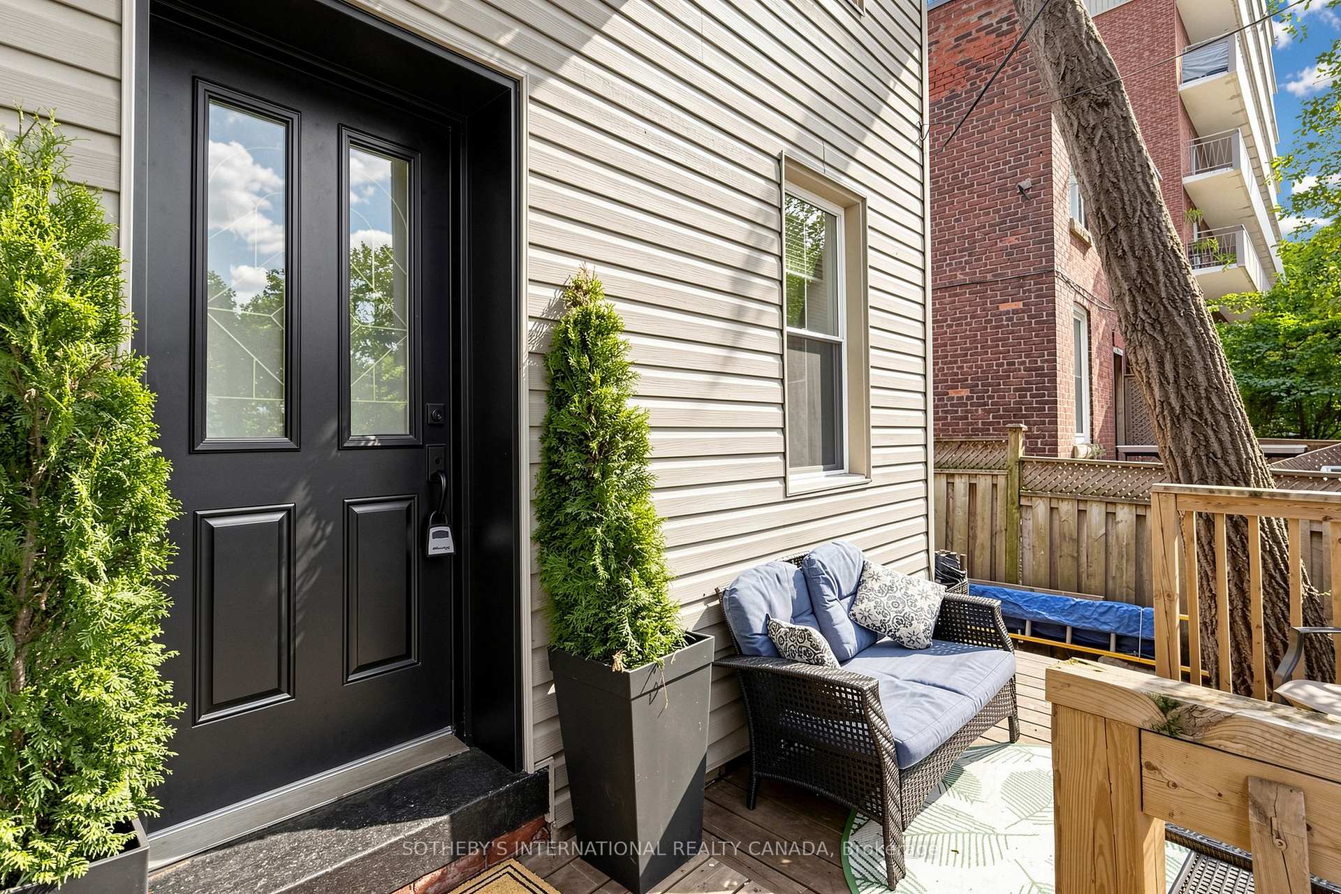 Photo 2 of 24 Patrick Street, Hamilton, Corktown — HOMEH