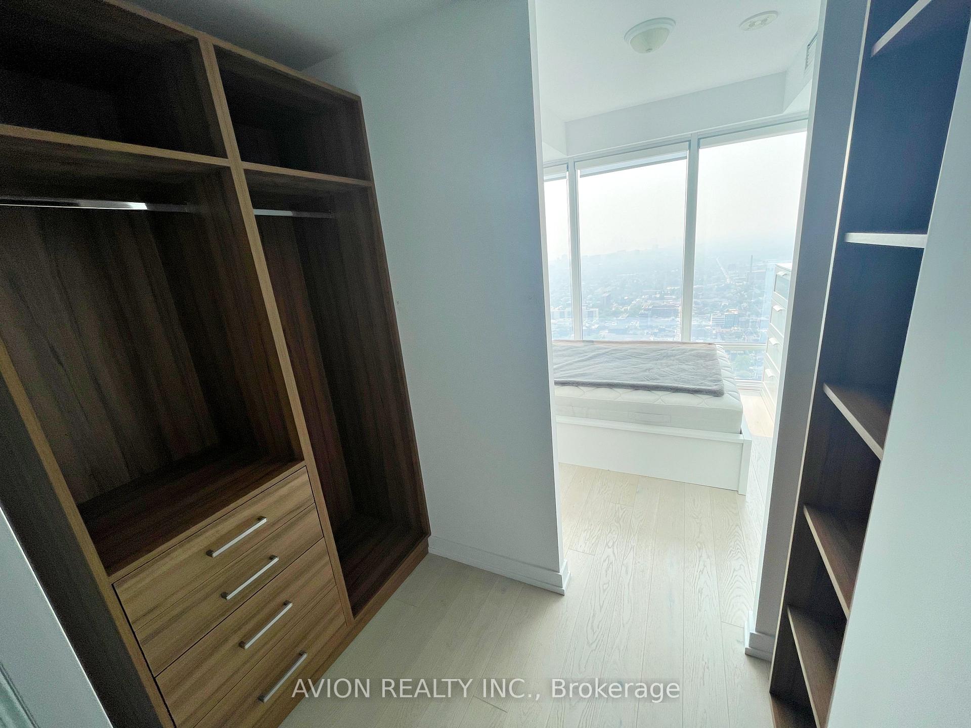 Photo 11 of Unit 4711, 488 University Avenue, Toronto, Kensington-Chinatown — HOMEH