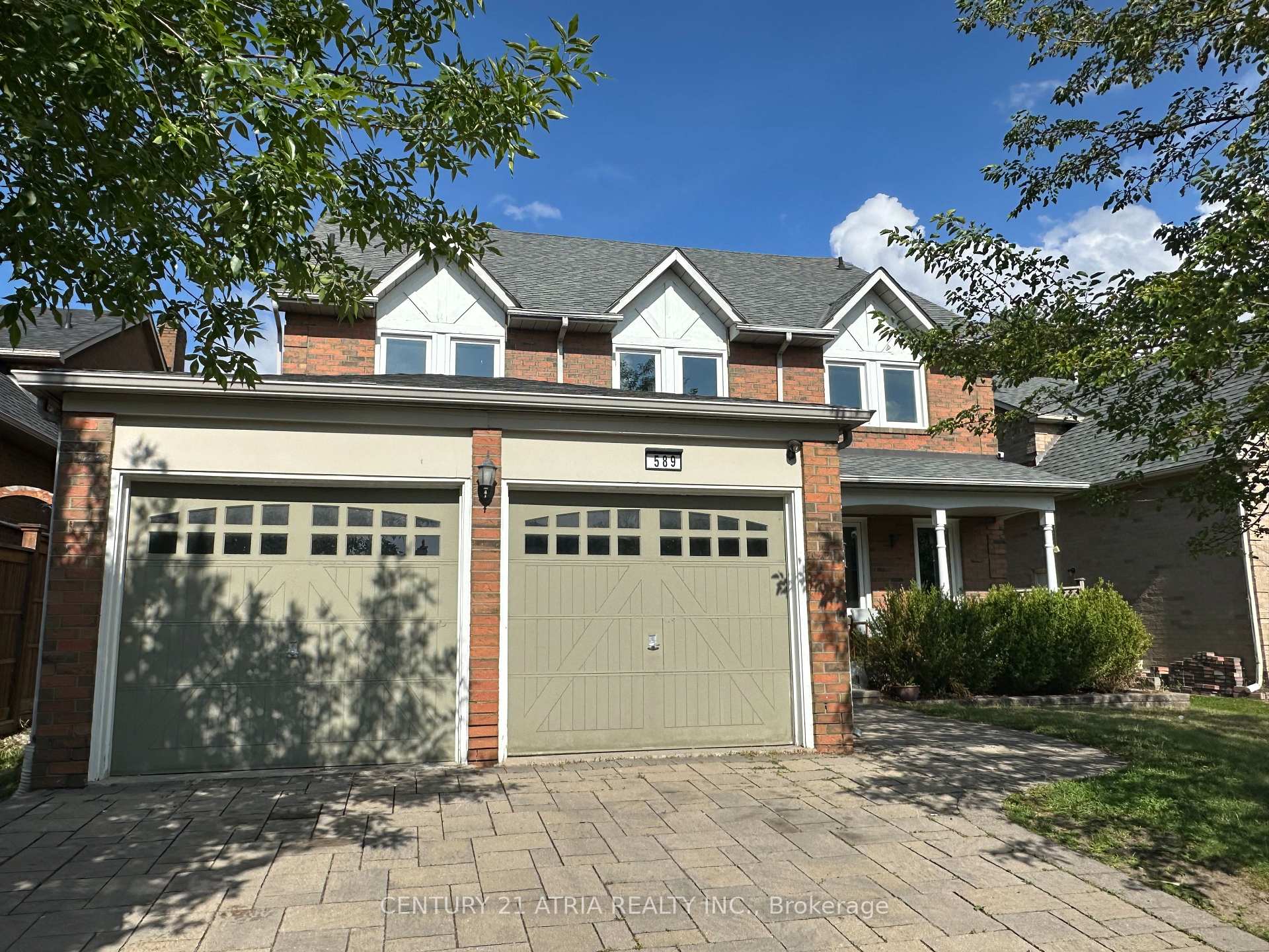 Photo 2 of 589 Village Parkway, Markham, Unionville — HOMEH
