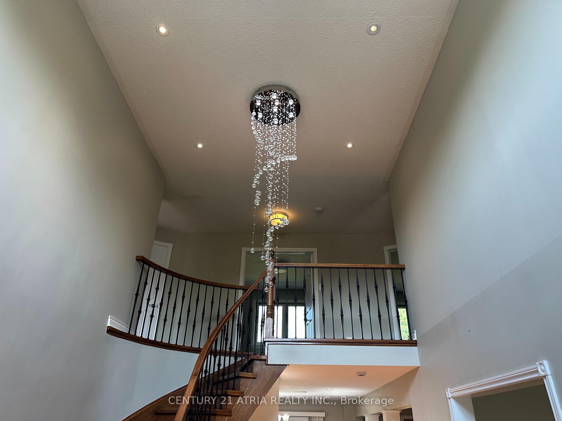 Photo 6 of 589 Village Parkway, Markham, Unionville — HOMEH