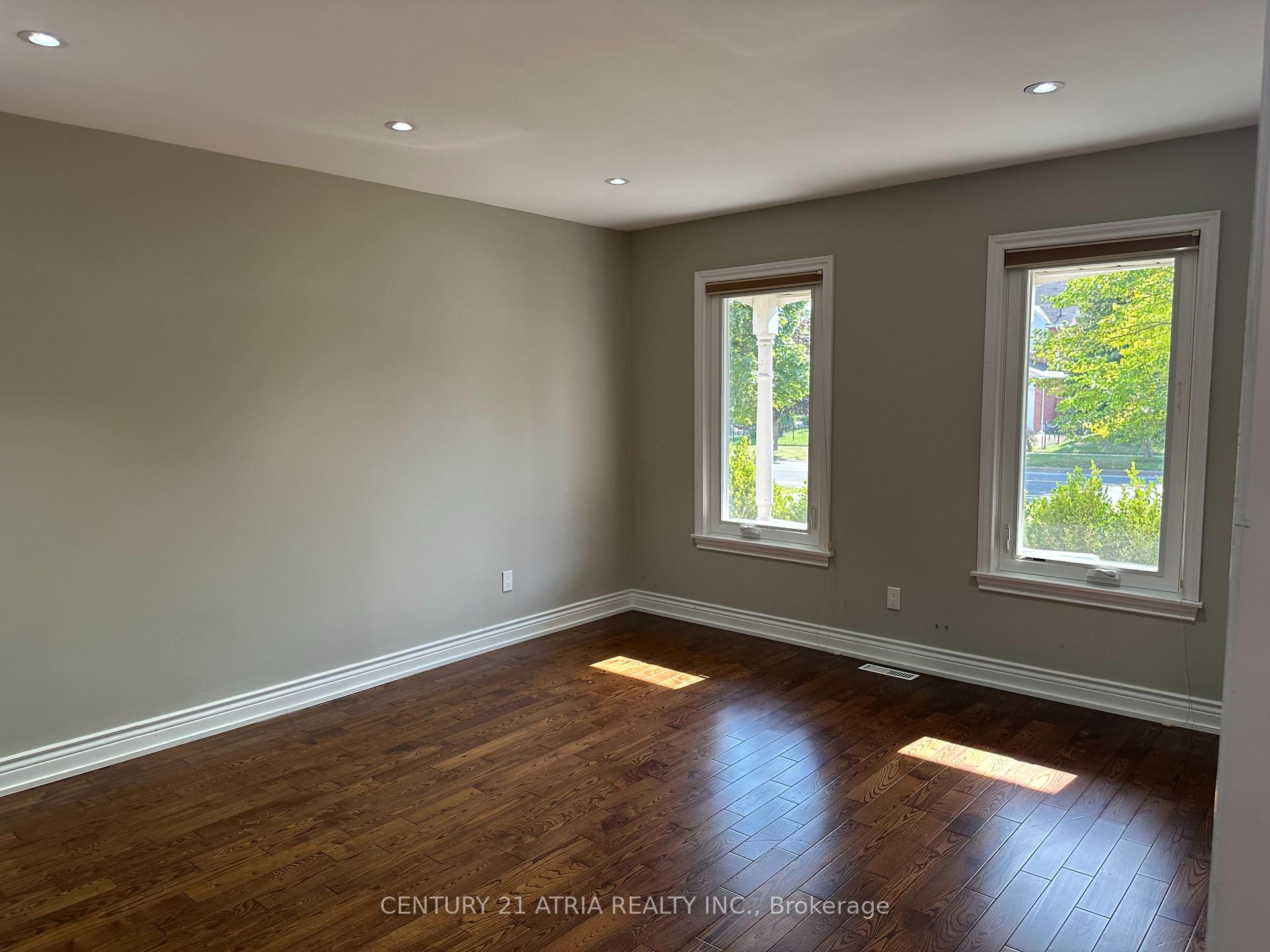 Photo 7 of 589 Village Parkway, Markham, Unionville — HOMEH