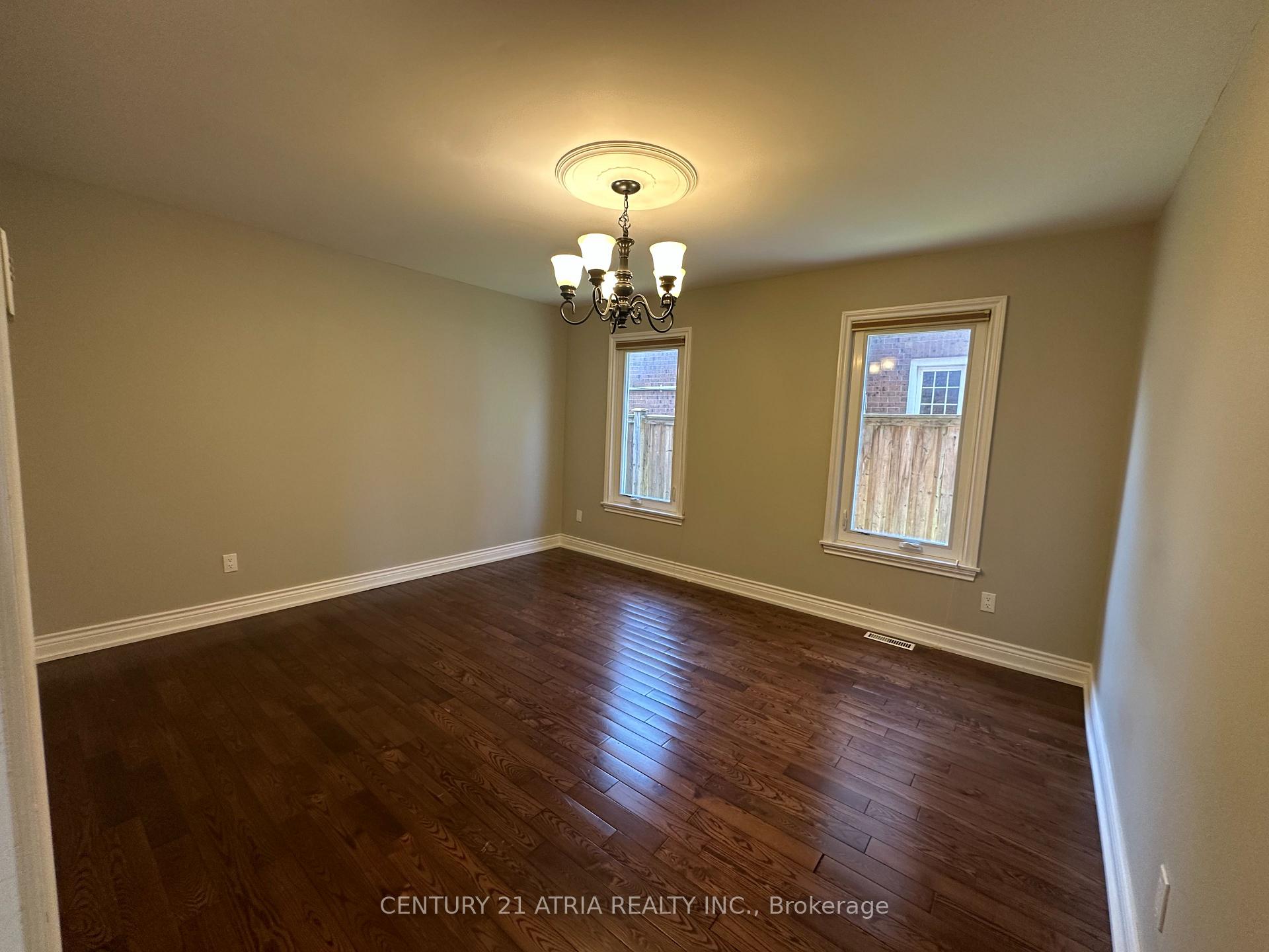 Photo 16 of 589 Village Parkway, Markham, Unionville — HOMEH